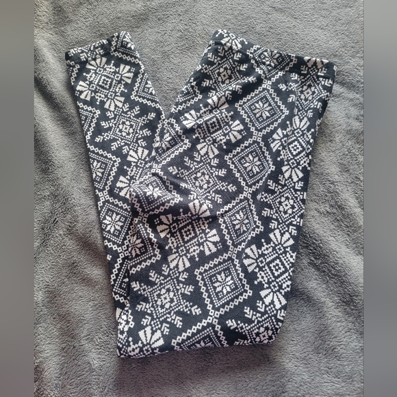 🌻 3/$15. Time and Tru leggings for women. Size medium. - Picture 1 of 3